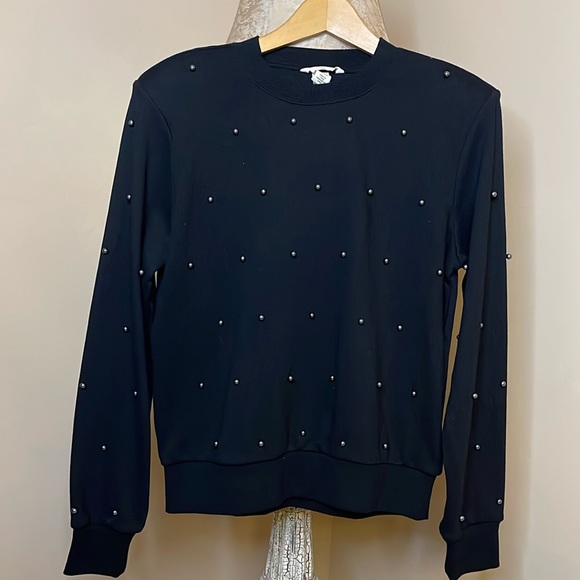 H&M Black Pearl Embellished Sweater Size M
New With Tags - Picture 3 of 12